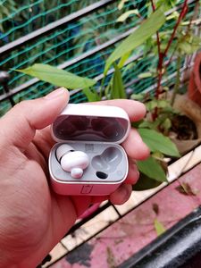 Wireless Earbuds - White