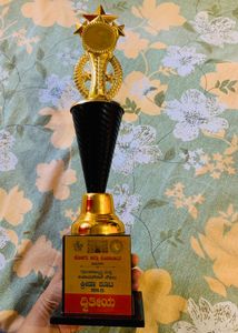 🏆 Trophy Attractive Beauty