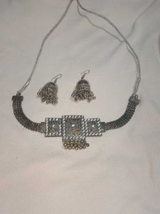 Necklace & Earring Set