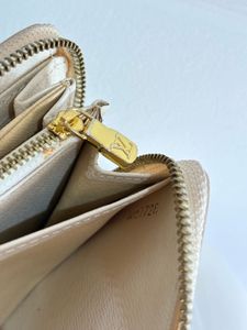 Louis Vuitton Damier Purse