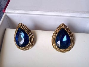 Blue &amp; Black Stunning Gold Plated Stone Earrings