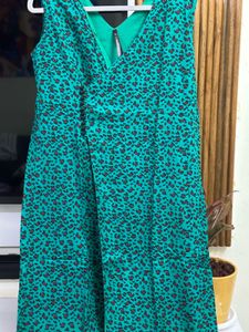Green Animal Print Dress Size 32-34