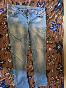 Light Wash Denim Jeans