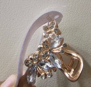 IMPORTED Brand new jeweled hair claw clip