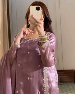 Beautiful Pakistani Suit🦢✨