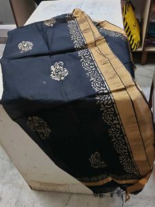 Elegant Black &amp; Gold Dupatta