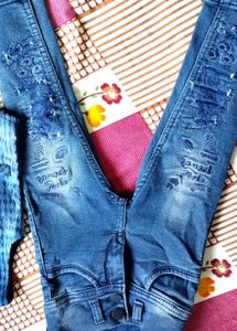 Girl&#39;s Denim Jacket and Jeans Set