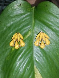 Vintage Yellow Floral Earrings