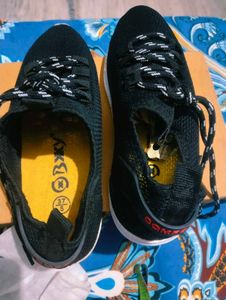 Black Sneakers