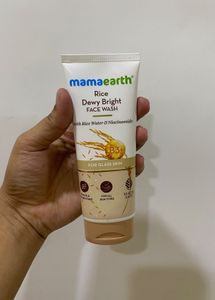 Mamaearth Rice Dewy Bright Face Wash