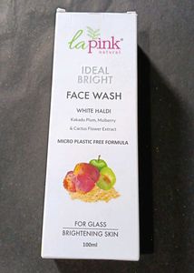 La Pink Ideal Bright Face Wash