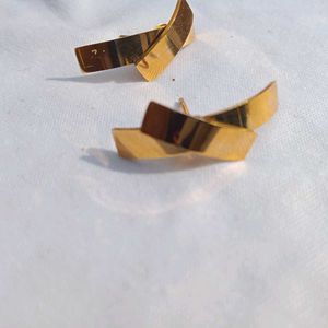Criss Cross Stud