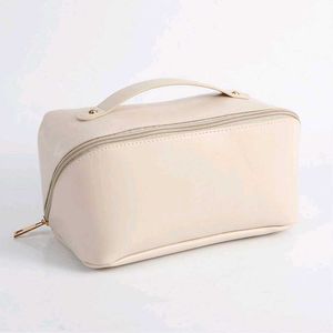 makeup & travel cosmetic bag