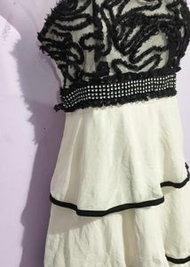 BEAUTIFUL SHORT DRESS
