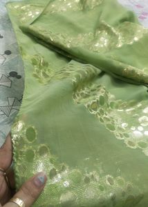 Saree Without Blouce