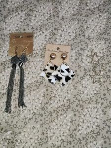 Set Of 2 Fancy Earrings And a Korean Clip