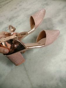 Shimmery Heels😍🎀