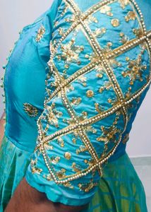 Traditional Short Gown