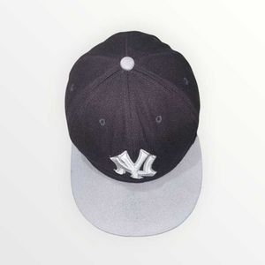 New Era Yankees Black &amp; Grey Snapback Cap