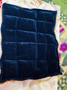 laddu Gopal Raja bedsheet colour Imported detailin