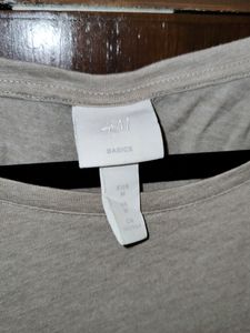 H&amp;M T Shirt