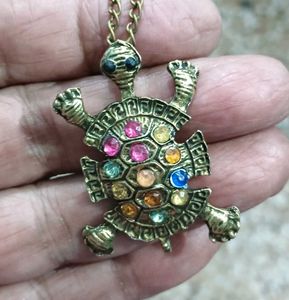 Vintage Turtle Pendant Necklace
