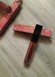 Unused Parul Garg Lipstick 2 Lipistic Combo