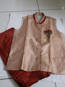 Ethnic Wear With Pant And Sleevless Coat