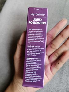 Hilary Rhoda High Definition Liquid Foundation