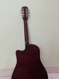INTERN GUITAR