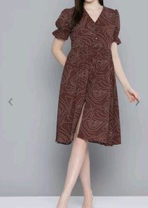 Chemistry Puffed Sleeve Dress