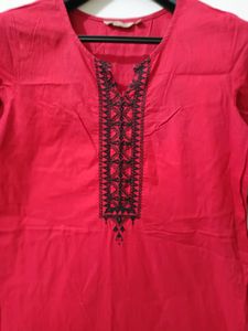 Avaasa Kurti