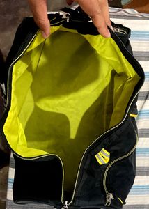 MuscleBlaze MB gym bag. Large