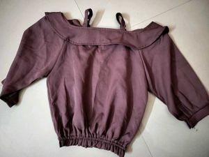 Mauve off-Shoulder Crop Top