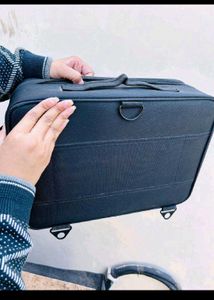 Professional Makeup/Cosmetic Organizer Bag