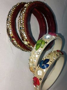 Elegant Bangle Set