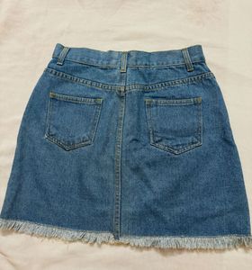 Frayed Hem Denim Mini Skirt