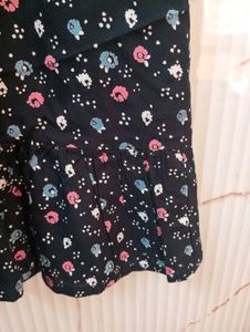 New DRESS BLACK 32 BUST