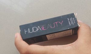 Huda Beauty Blush Stick Proud Pink