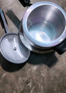 Cooker