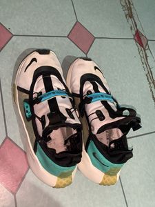 nike sport shoe