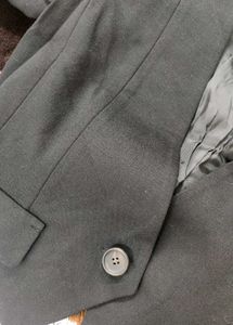 Black Cropped Blazer Jacket