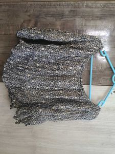 Floral Print Off-Shoulder Top