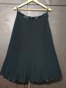 🖤 Pleated Skirt