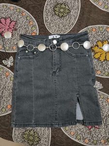 Stylish Denim Mini Skirt