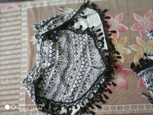 Black &amp; White Swimsuit 3 Pieces