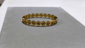 Daisy Flower Bracelet