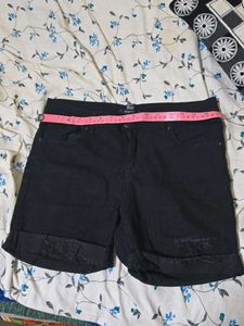 Shorts - Black