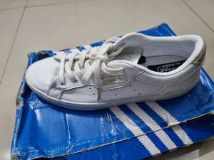 Adidas Sleek In White Leather Unuesd Shoes