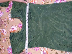 Full Set Of Salwar Kameez And Duppta